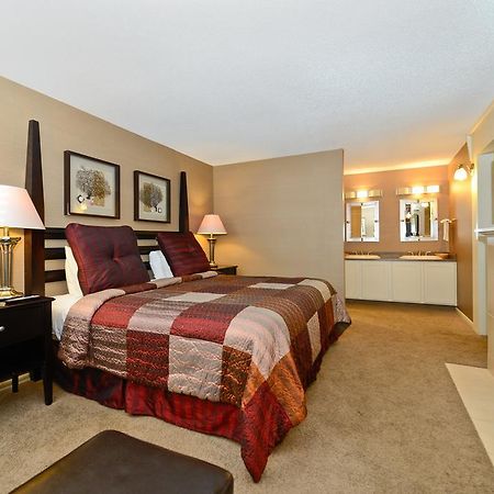 Americas Best Value Inn And Suites Overland Park Quarto foto